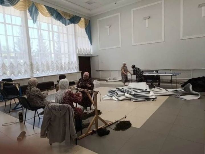 Лаеш районы волонтерлары махсус хәрби операция (СВО) сугышчыларына гуманитар ярдәм күрсәтә