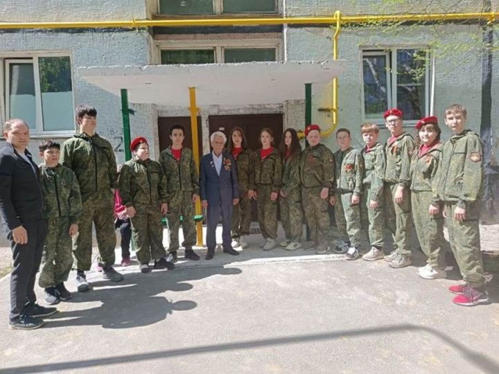 Лаеш районы юнармиячеләре «Яшь танкист йортында» узган «Ачык ишекләр көнендә» катнаштылар.