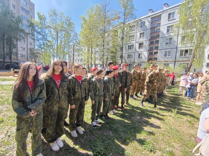 Лаеш районы юнармиячеләре «Яшь танкист йортында» узган «Ачык ишекләр көнендә» катнаштылар.