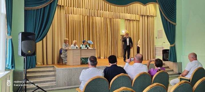 В Лаишевском районе увековечили память земляка: в селе Кирби представили книгу стихов Галимзяна Гайнутдинова
