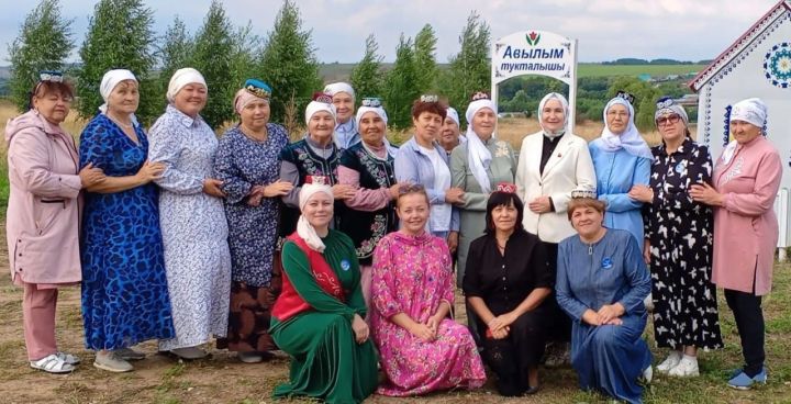 «Шигъри август» очрашуы