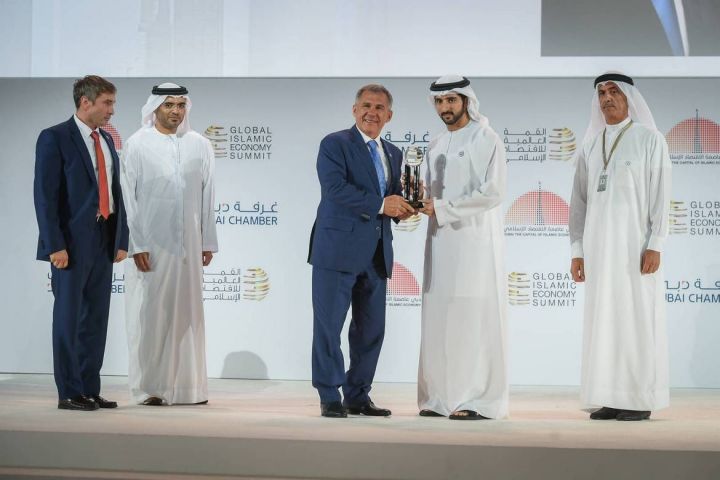 Президент Татарстана в ОАЭ удостоен награды за развитие исламской экономики